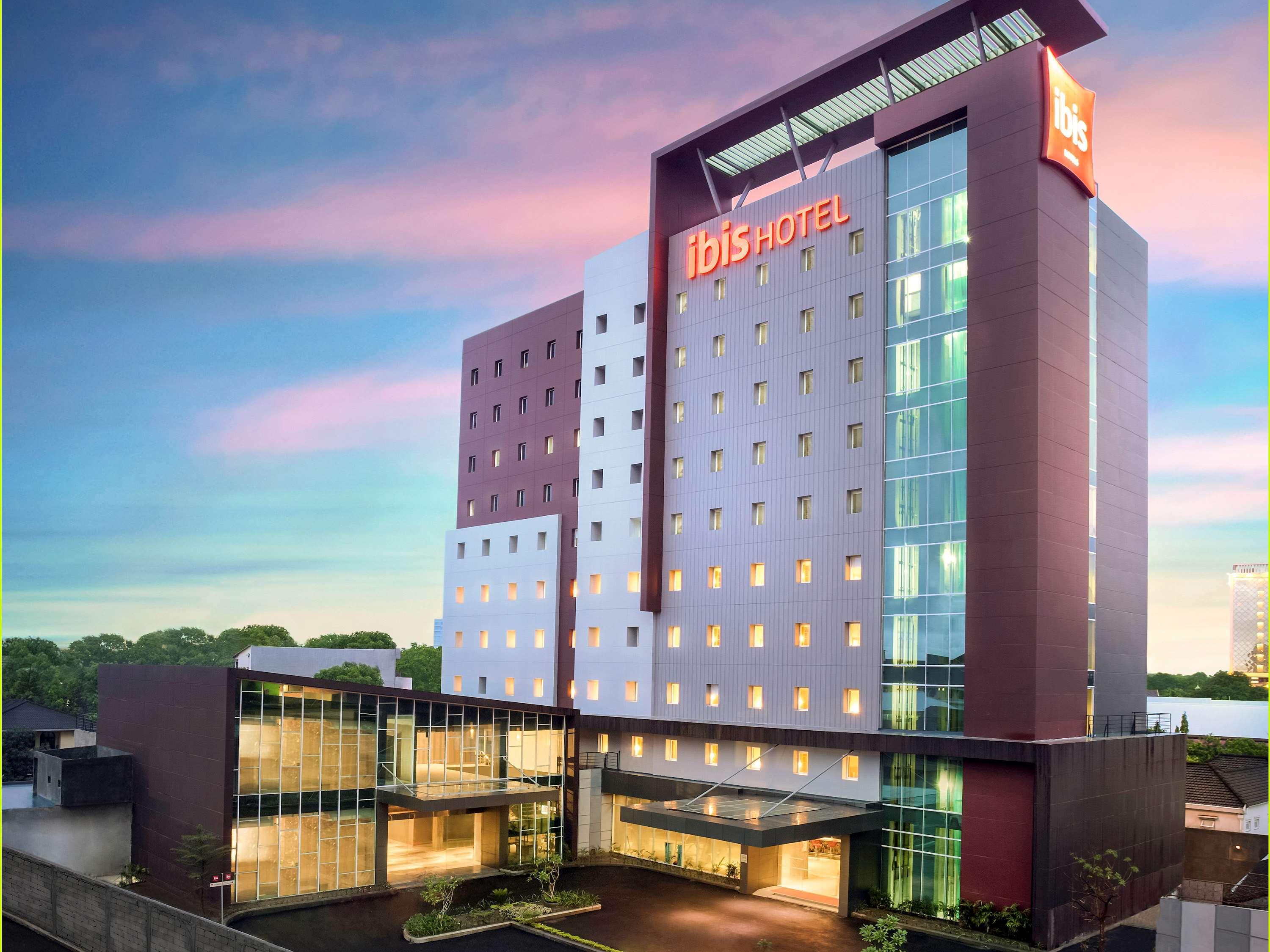 Ibis Makassar City Center Extérieur photo