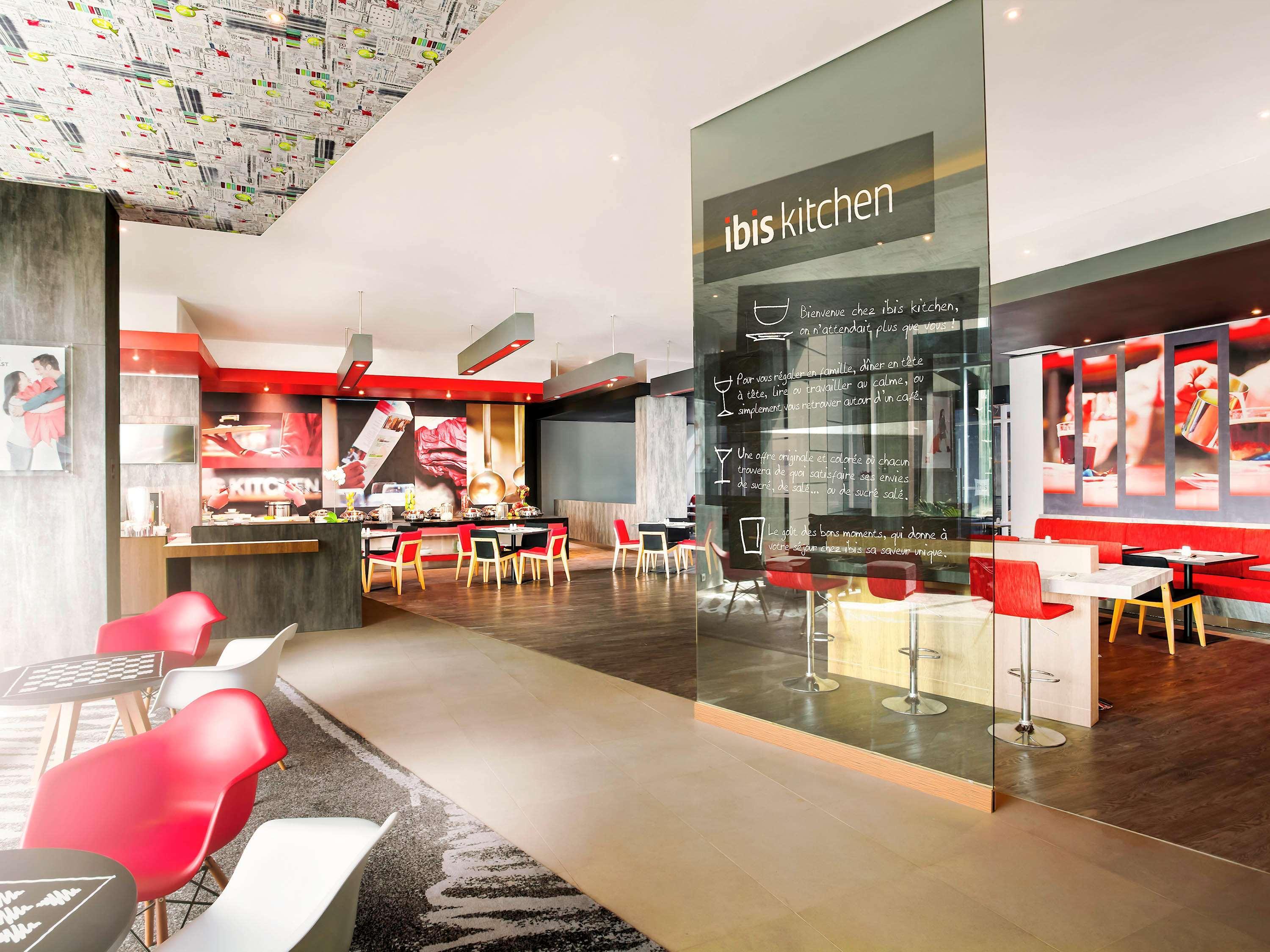 Ibis Makassar City Center Extérieur photo