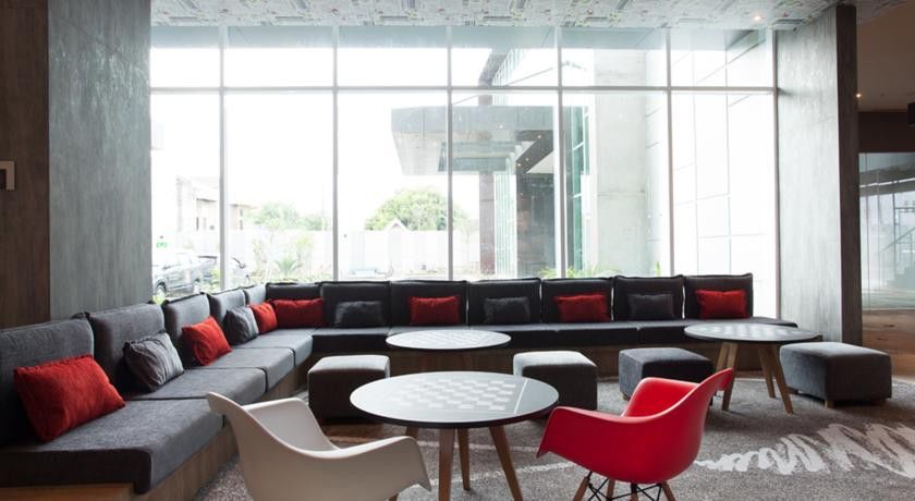 Ibis Makassar City Center Extérieur photo